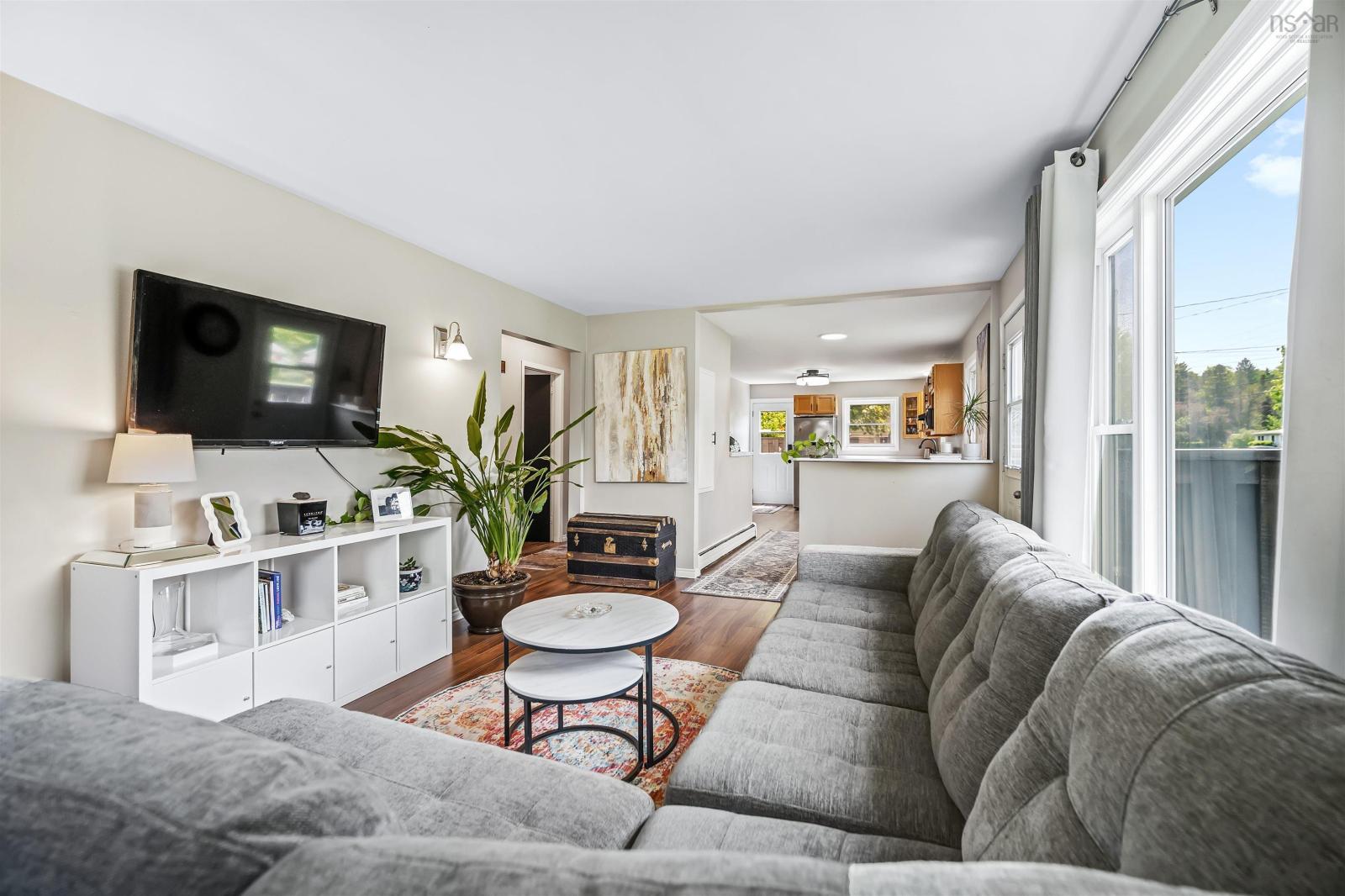 55 Orchard Drive, New Minas NS, living room, photo 14