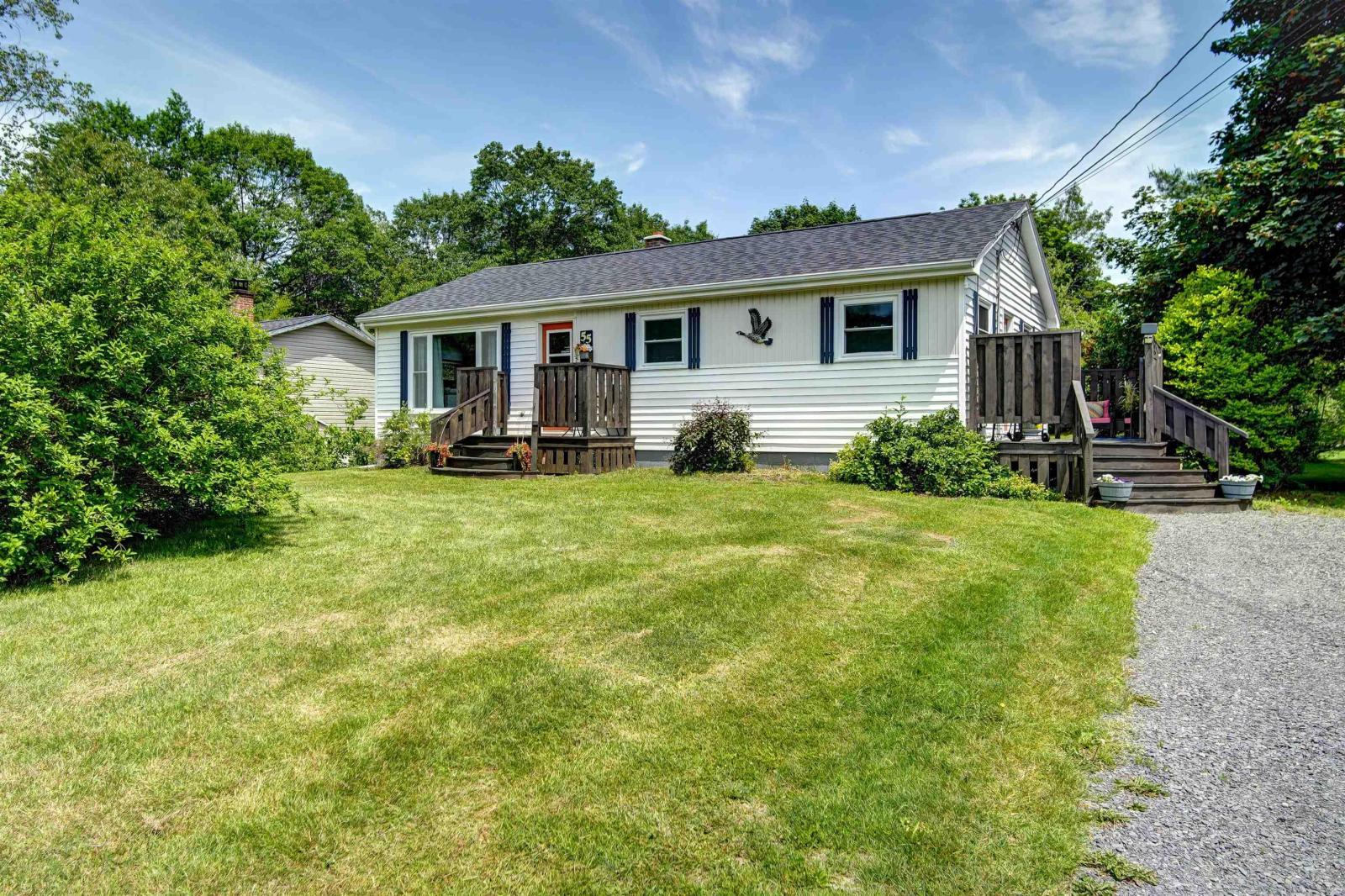 55 Orchard Drive, New Minas NS, front exterior, photo 5